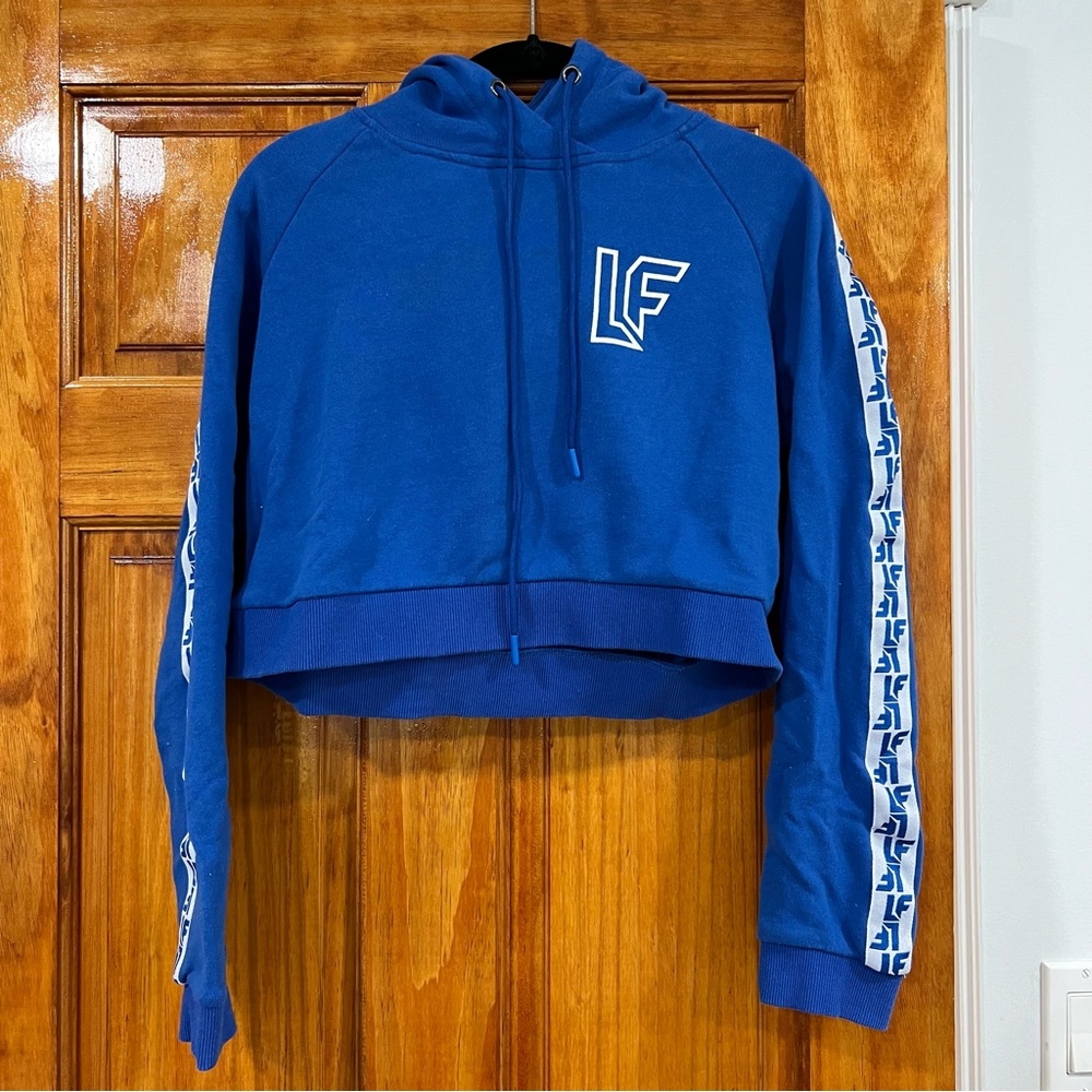 LF Blue Cropped Sweatshirt